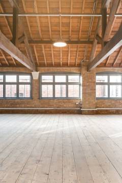 4k4a9587stack-w800h600